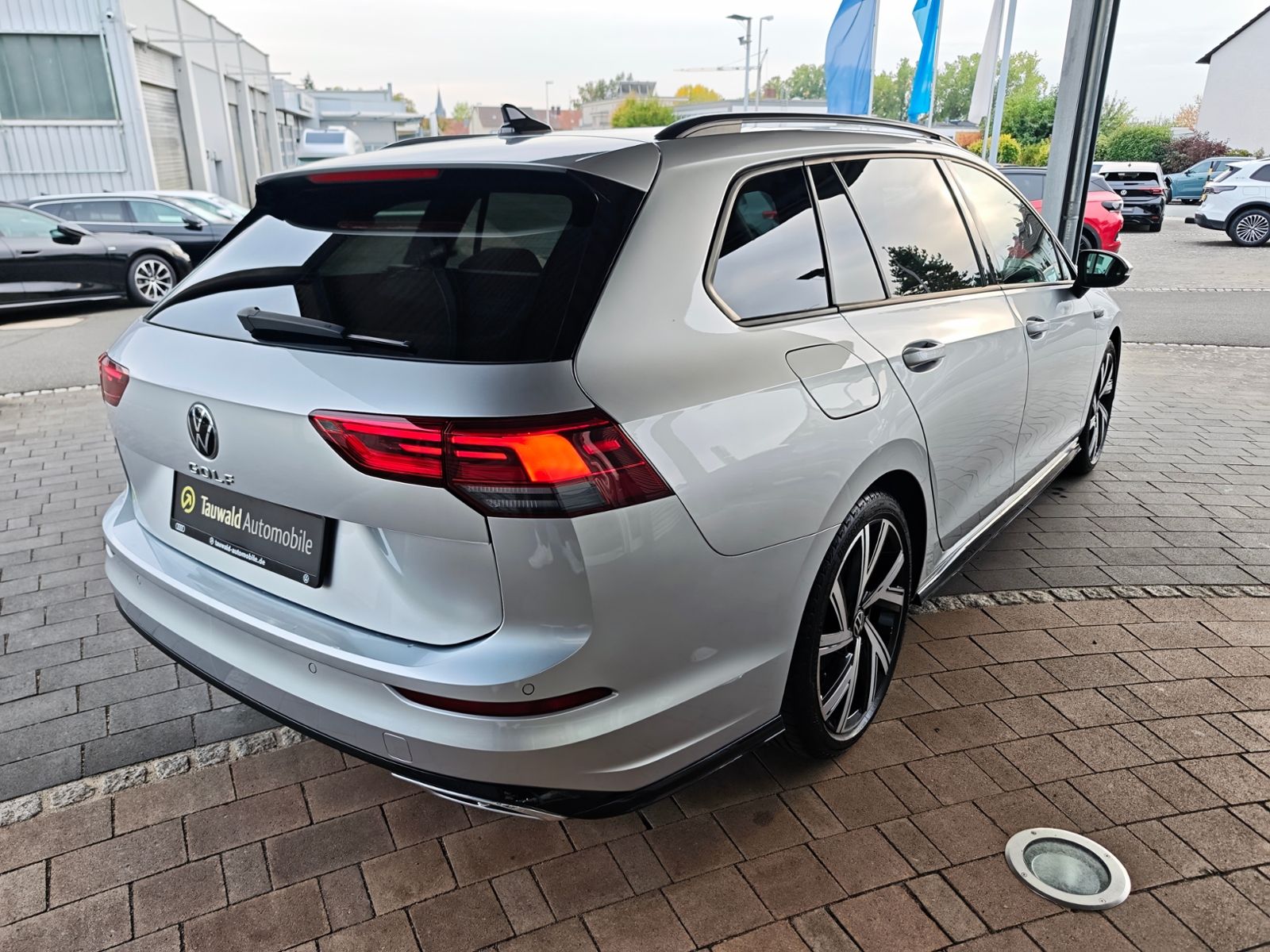 Volkswagen Golf 2023 г. Серебристый, пробег 45857 км
