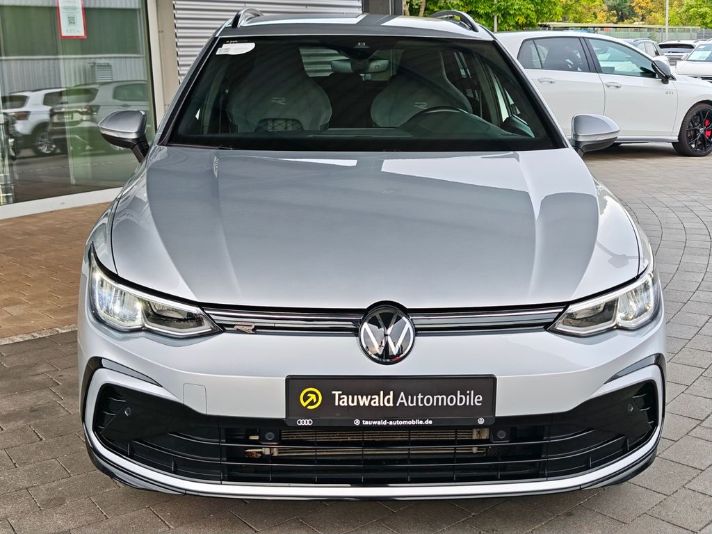 Volkswagen Golf 2023 г. Серебристый, пробег 45857 км