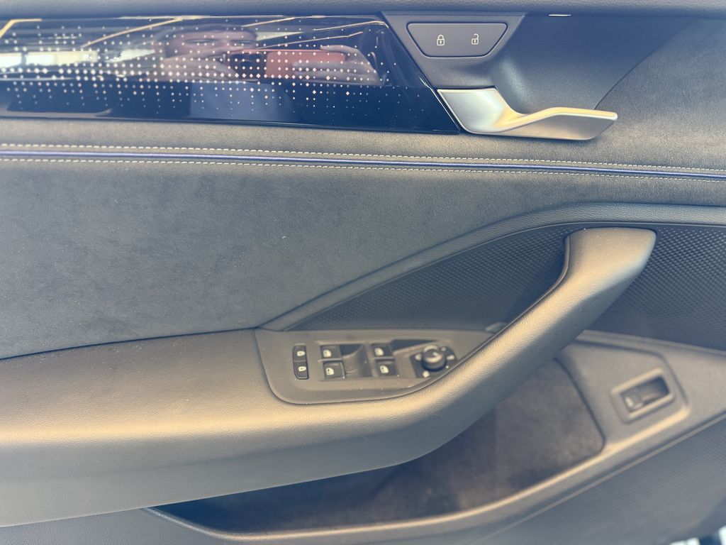 Volkswagen PASSAT VARIANT 2026 г. Чёрный, пробег 26276 км