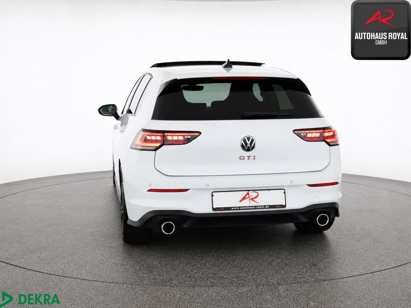 Volkswagen Golf 2025 г. Белый, пробег 17046 км