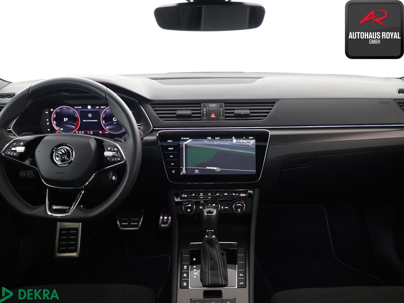 Skoda Superb 2023 г. Серый, пробег 50000 км