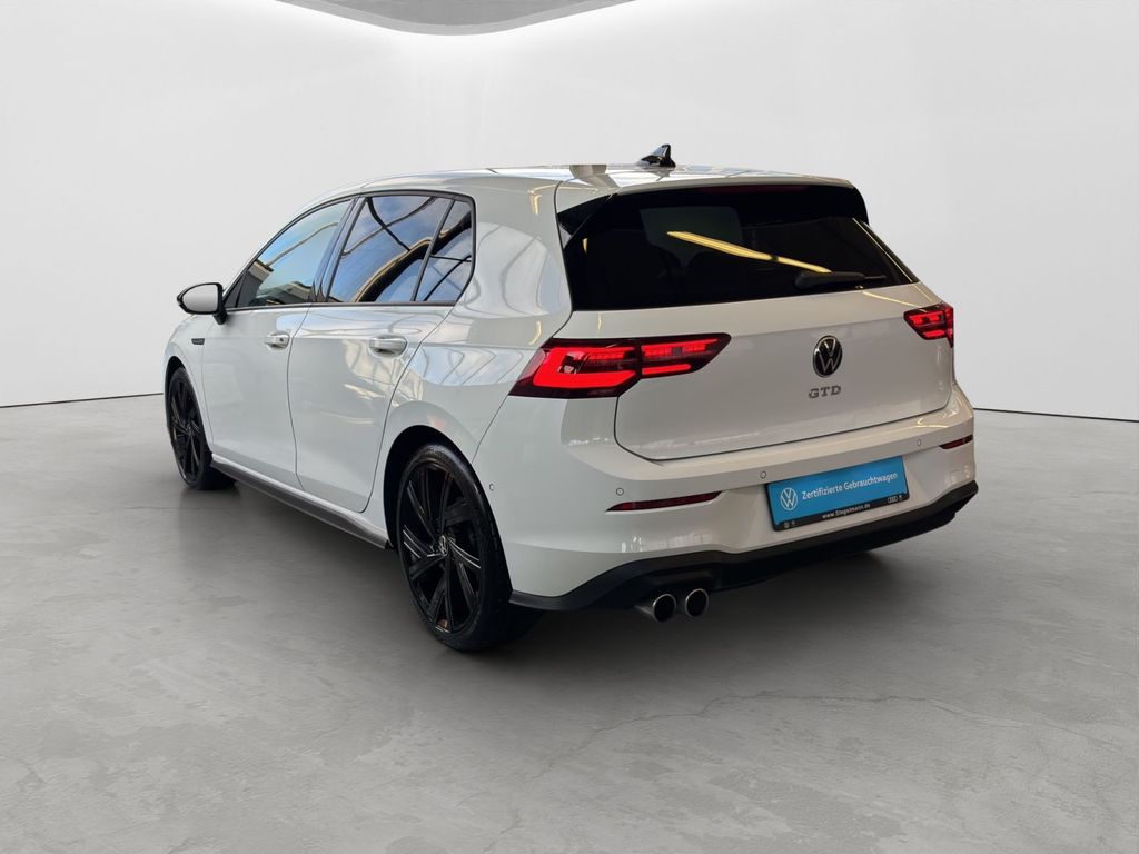 Volkswagen Golf 2023 г. Белый, пробег 44324 км