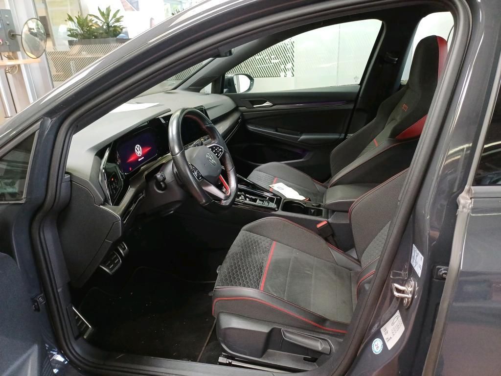 Volkswagen Golf 2024 г. Серый, пробег 41704 км
