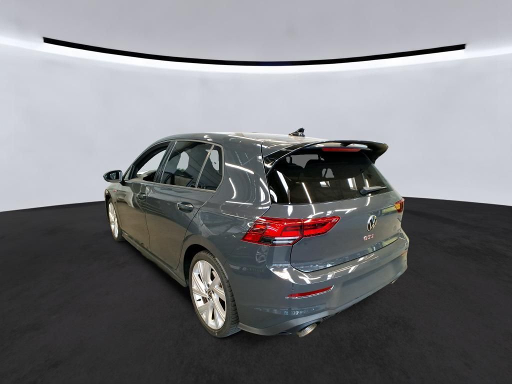 Volkswagen Golf 2024 г. Серый, пробег 41945 км