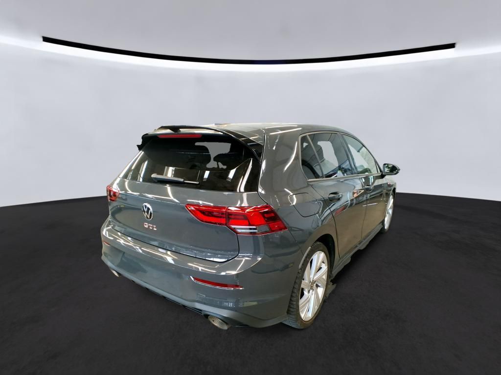 Volkswagen Golf 2024 г. Серый, пробег 41945 км