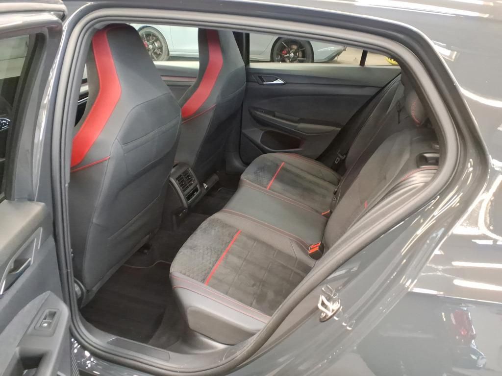 Volkswagen Golf 2024 г. Серый, пробег 41945 км
