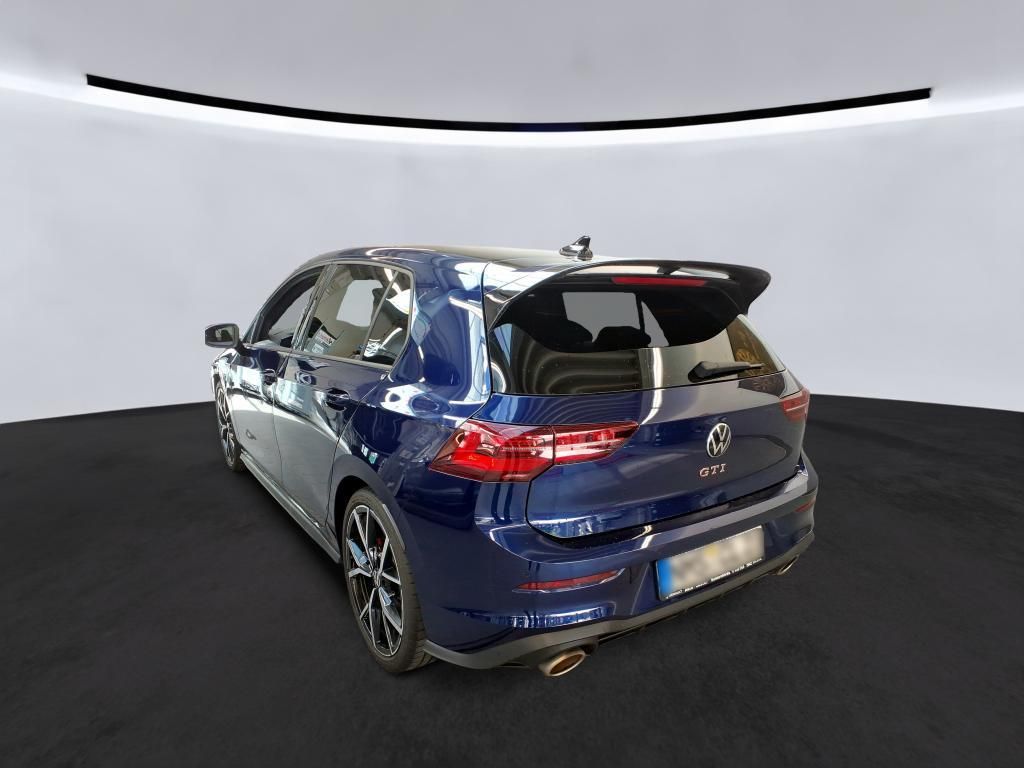 Volkswagen Golf 2024 г. Синий, пробег 42791 км