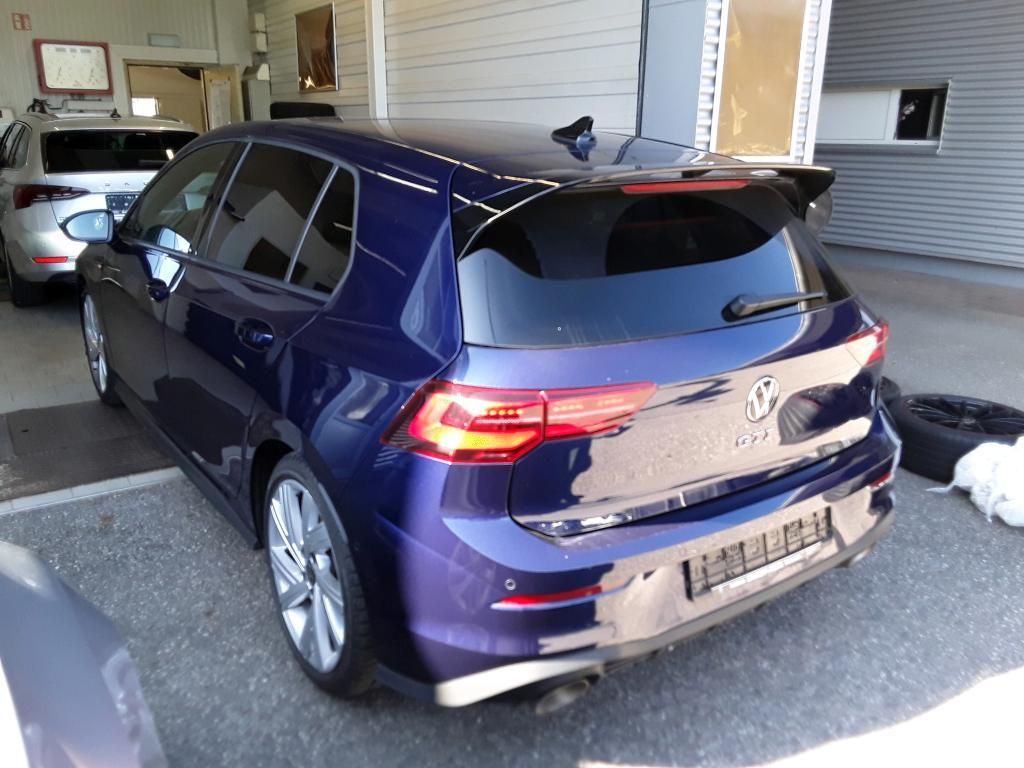 Volkswagen Golf 2022 г. Синий, пробег 47373 км