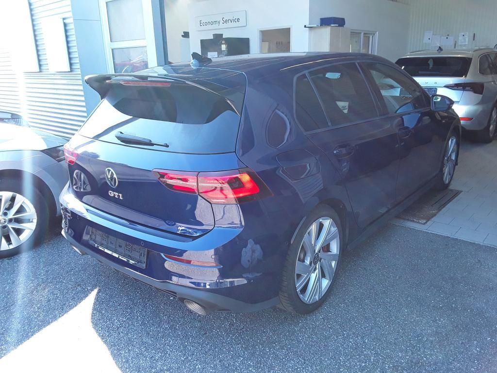 Volkswagen Golf 2022 г. Синий, пробег 47373 км