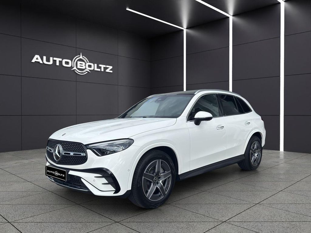 Mercedes-Benz GLC 200 2025 г. Белый, пробег 18800 км