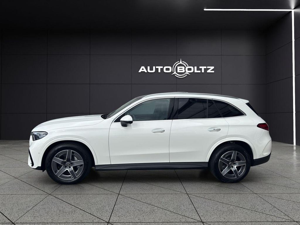 Mercedes-Benz GLC 200 2025 г. Белый, пробег 18800 км