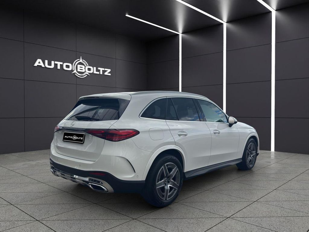 Mercedes-Benz GLC 200 2025 г. Белый, пробег 18800 км