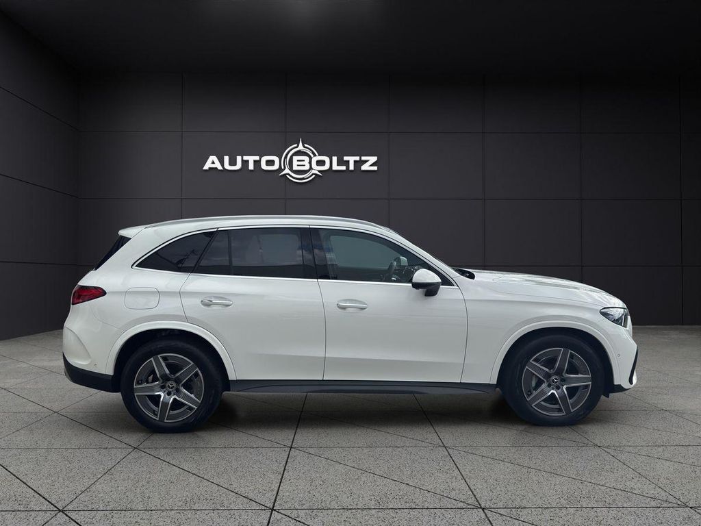 Mercedes-Benz GLC 200 2025 г. Белый, пробег 18800 км