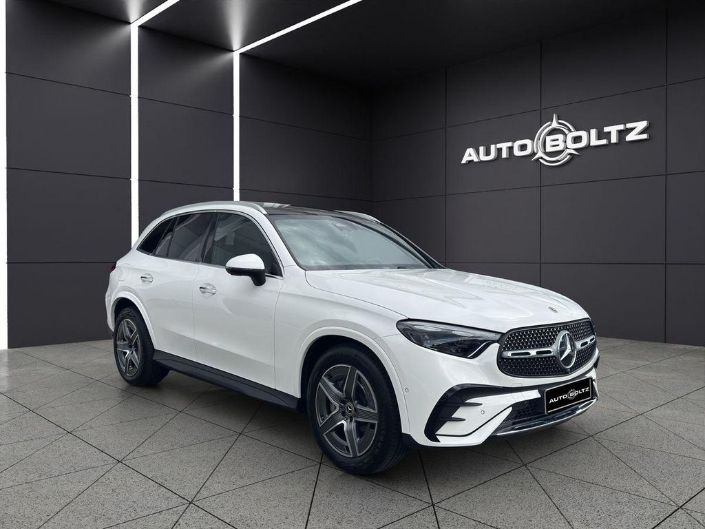 Mercedes-Benz GLC 200 2025 г. Белый, пробег 18800 км