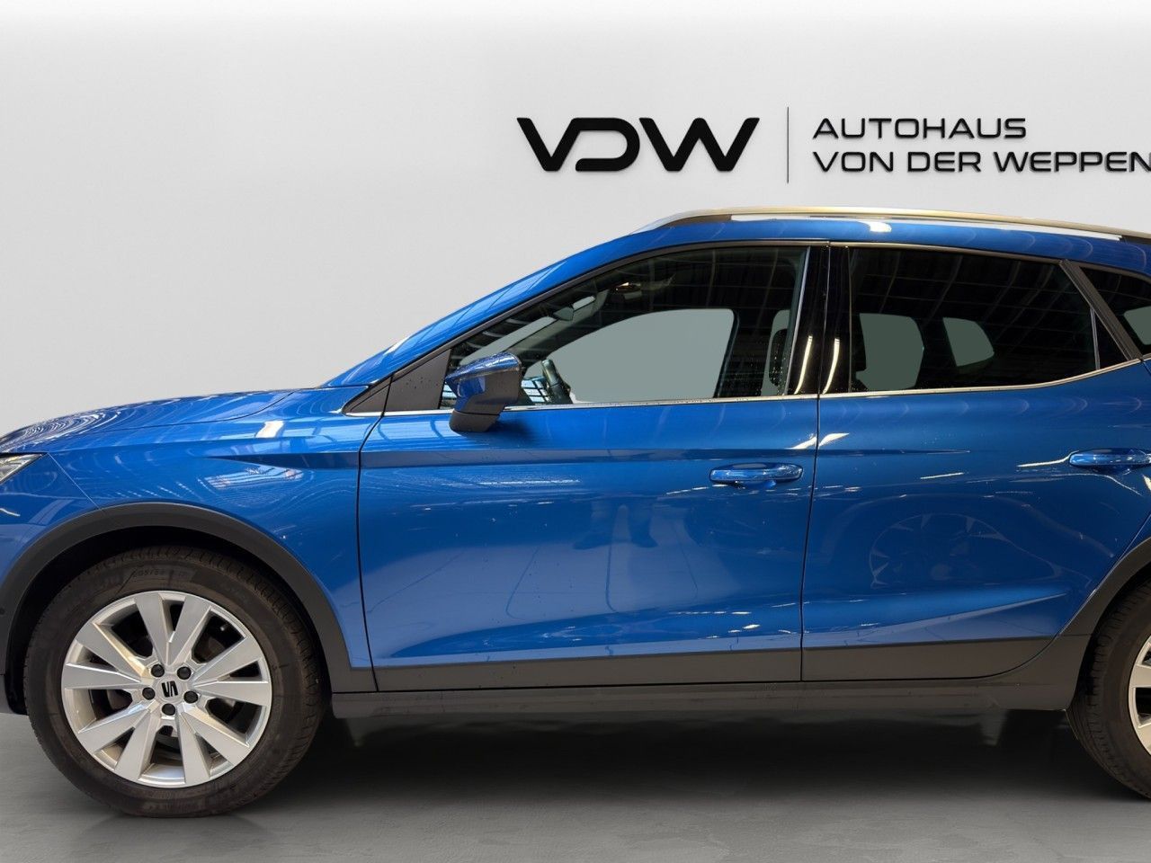 SEAT Arona 2022 г. Синий, пробег 50700 км