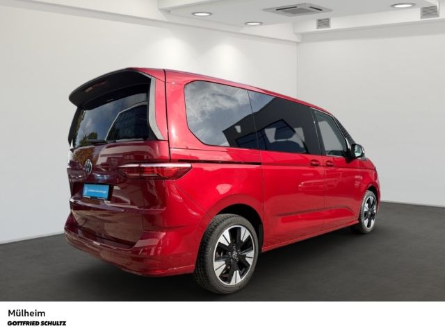 Volkswagen 8 series 2023 г. Красный, пробег 41149 км