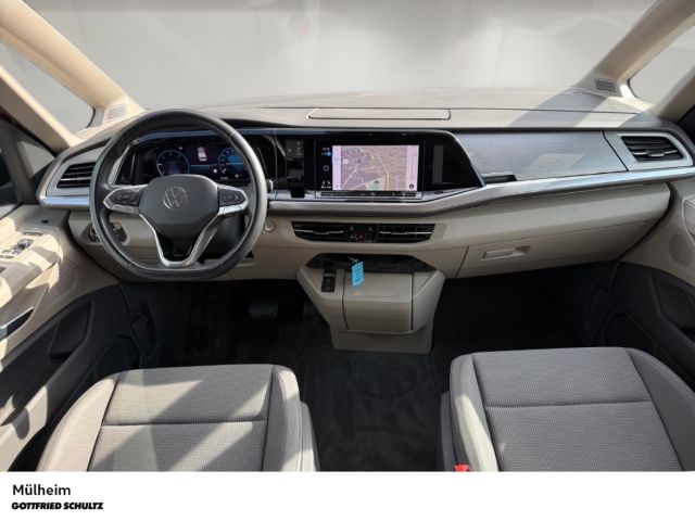 Volkswagen 8 series 2023 г. Красный, пробег 41149 км
