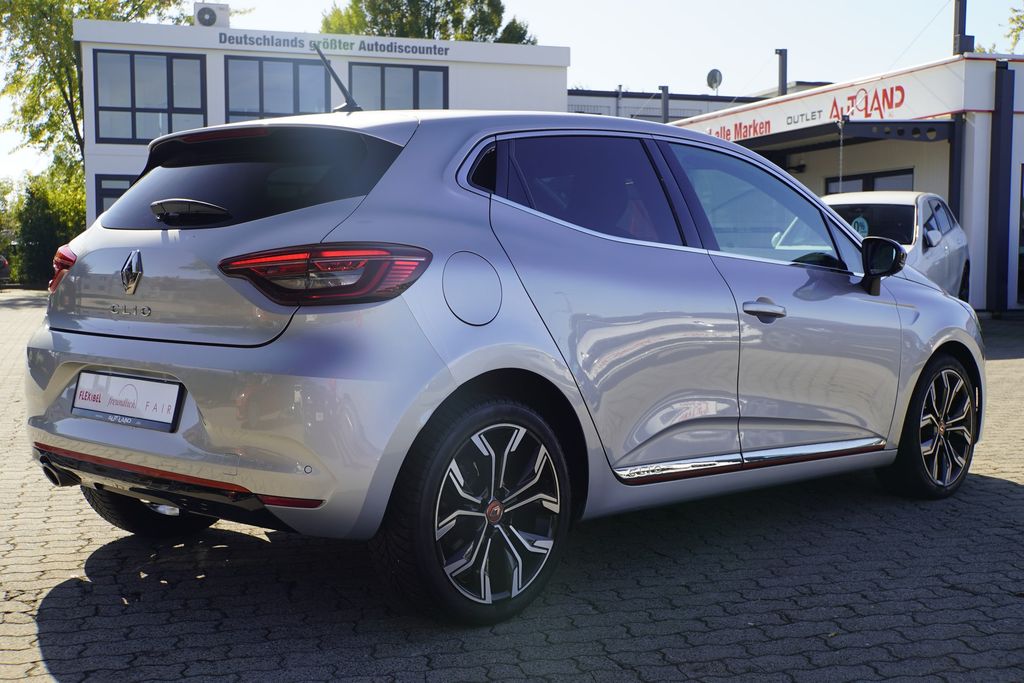 Renault Clio 2022 г. Серебристый, пробег 36690 км