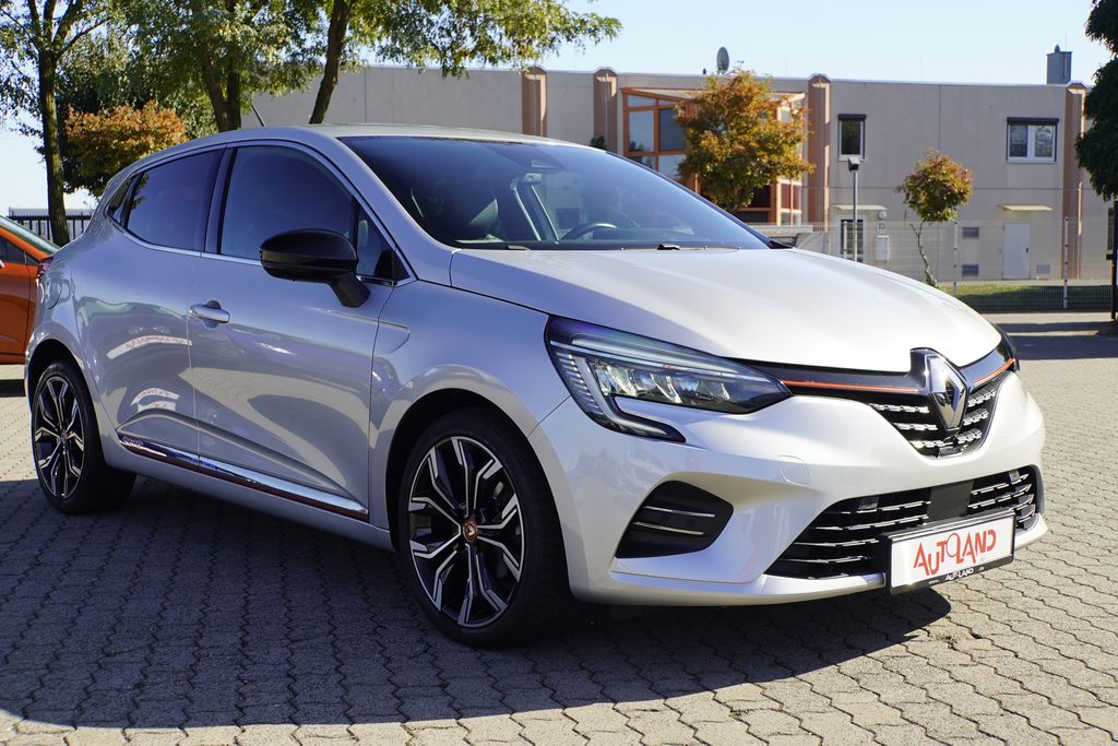 Renault Clio 2022 г. Серебристый, пробег 36690 км