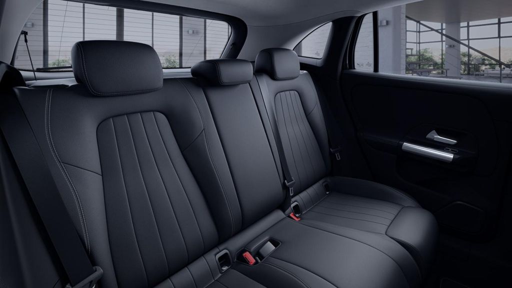 Mercedes-Benz GLA 220 2022 г. Чёрный, пробег 51665 км