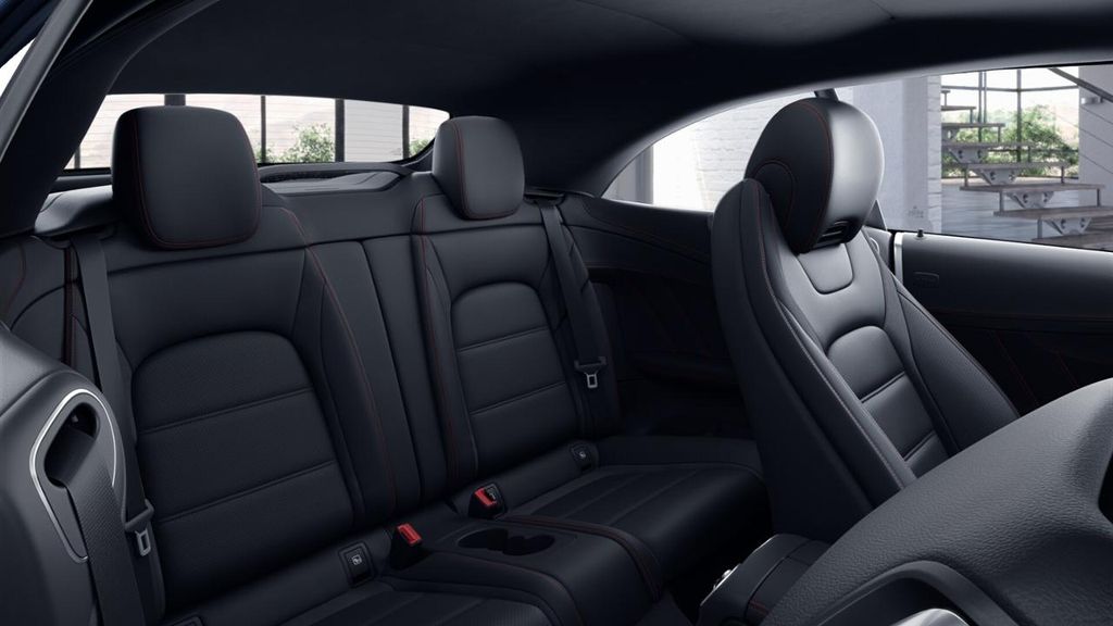Mercedes-Benz C 220 2022 г. Серый, пробег 39432 км