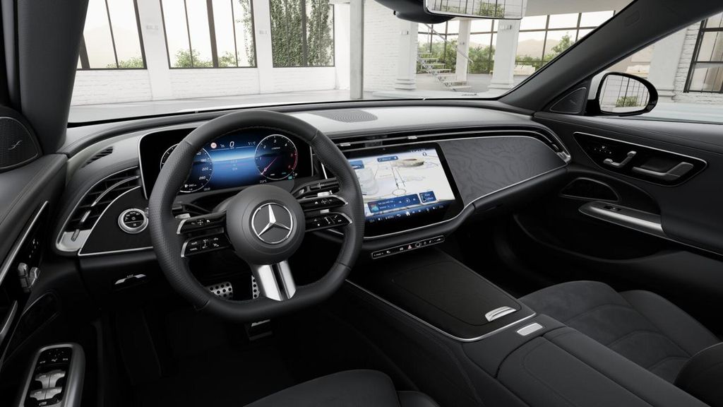 Mercedes-Benz E 220 2025 г. Белый, пробег 5969 км