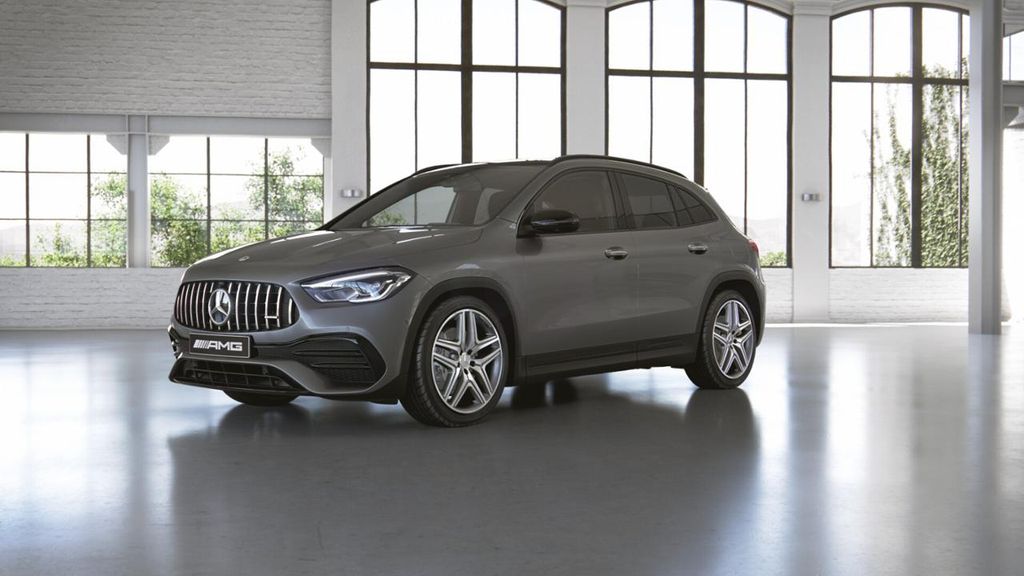 Mercedes-Benz GLA 35 AMG 2022 г. Серый, пробег 38825 км