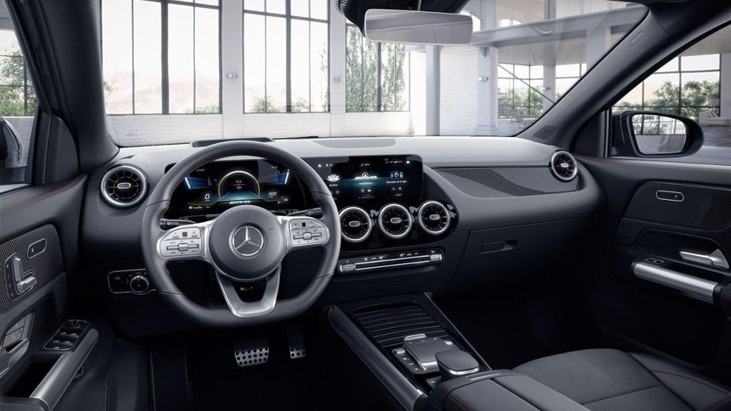 Mercedes-Benz GLA 35 AMG 2022 г. Серый, пробег 38825 км