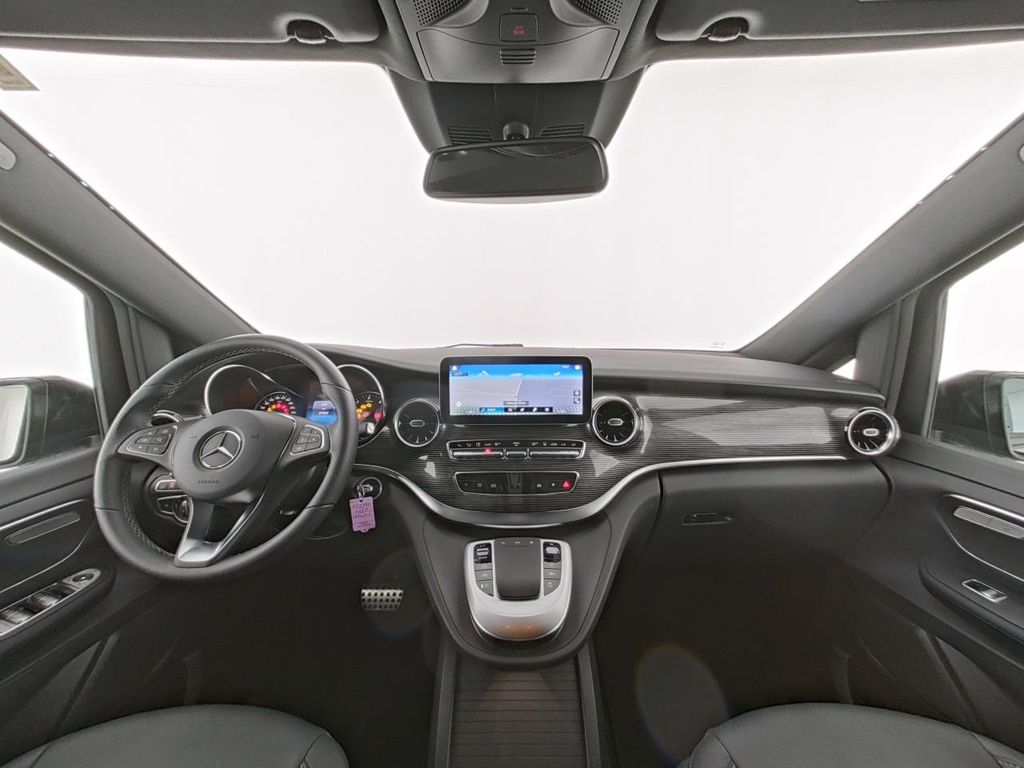 Mercedes-Benz V 250 2024 г. Чёрный, пробег 24958 км