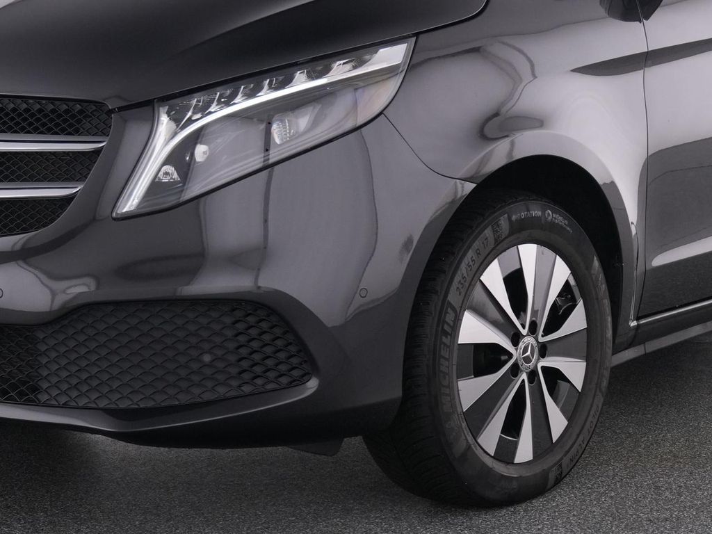 Mercedes-Benz V 250 2024 г. Серый, пробег 24055 км