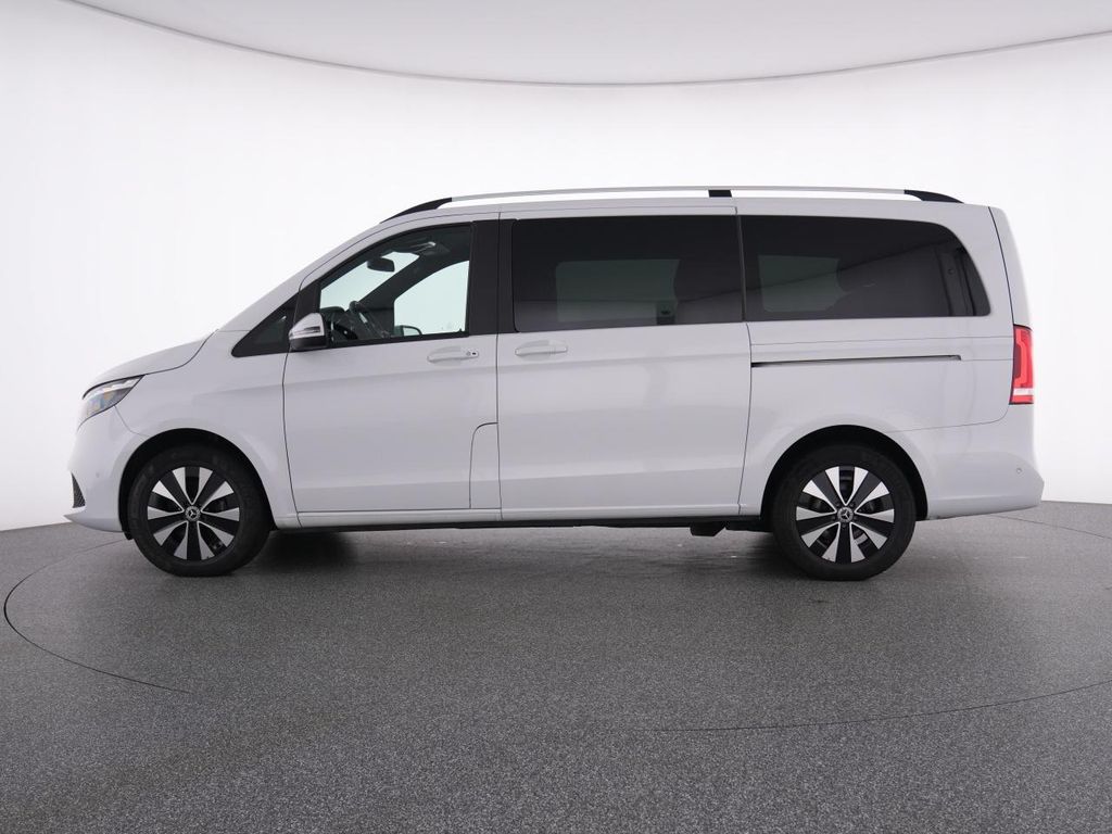 Mercedes-Benz V 250 2024 г. Белый, пробег 18268 км