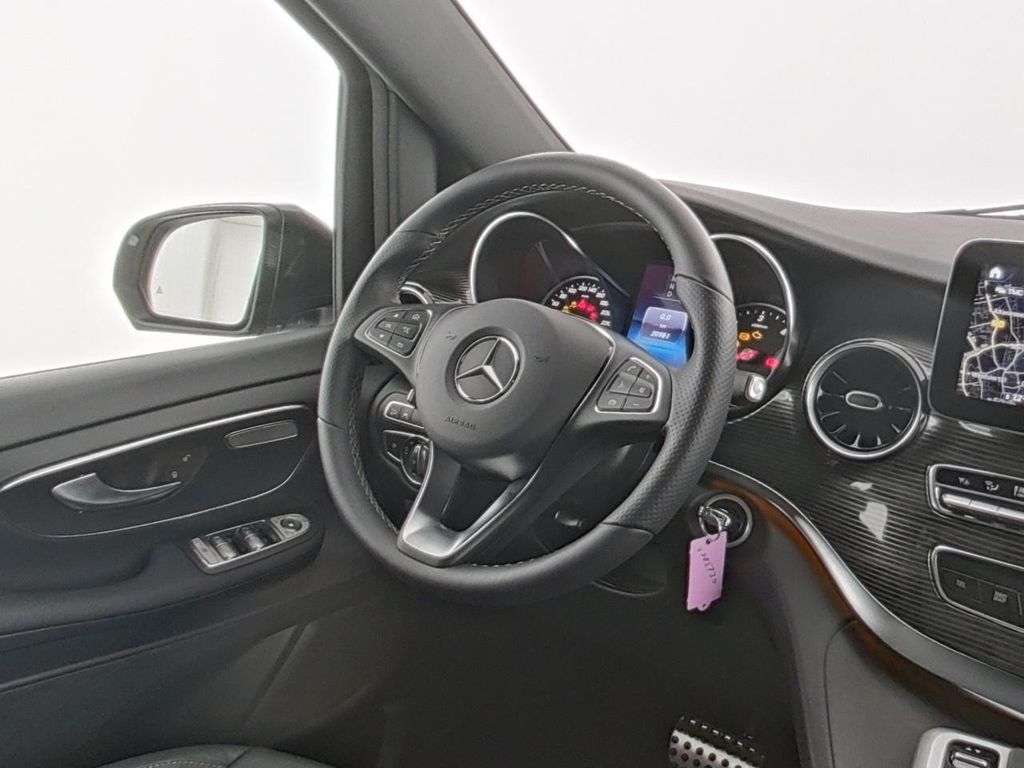 Mercedes-Benz V 250 2024 г. Серый, пробег 20976 км