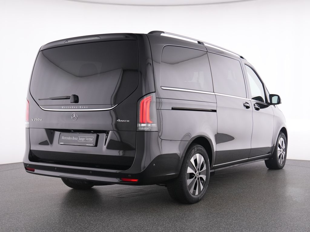 Mercedes-Benz V 250 2024 г. Чёрный, пробег 16698 км