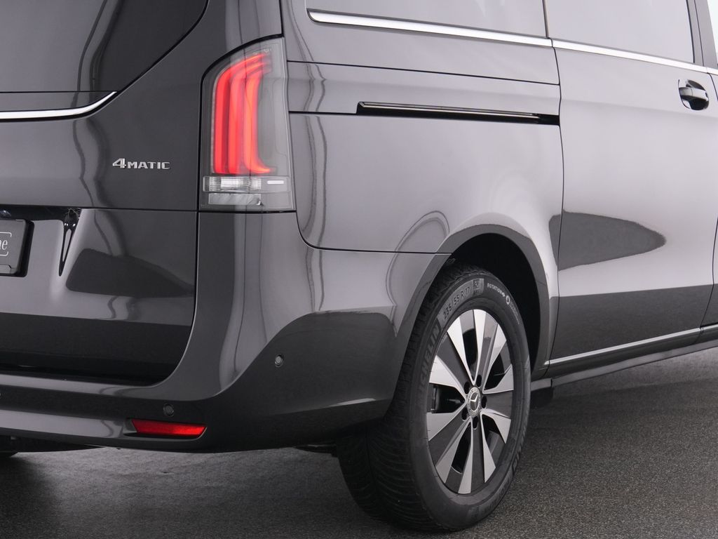 Mercedes-Benz V 250 2024 г. Серый, пробег 13363 км