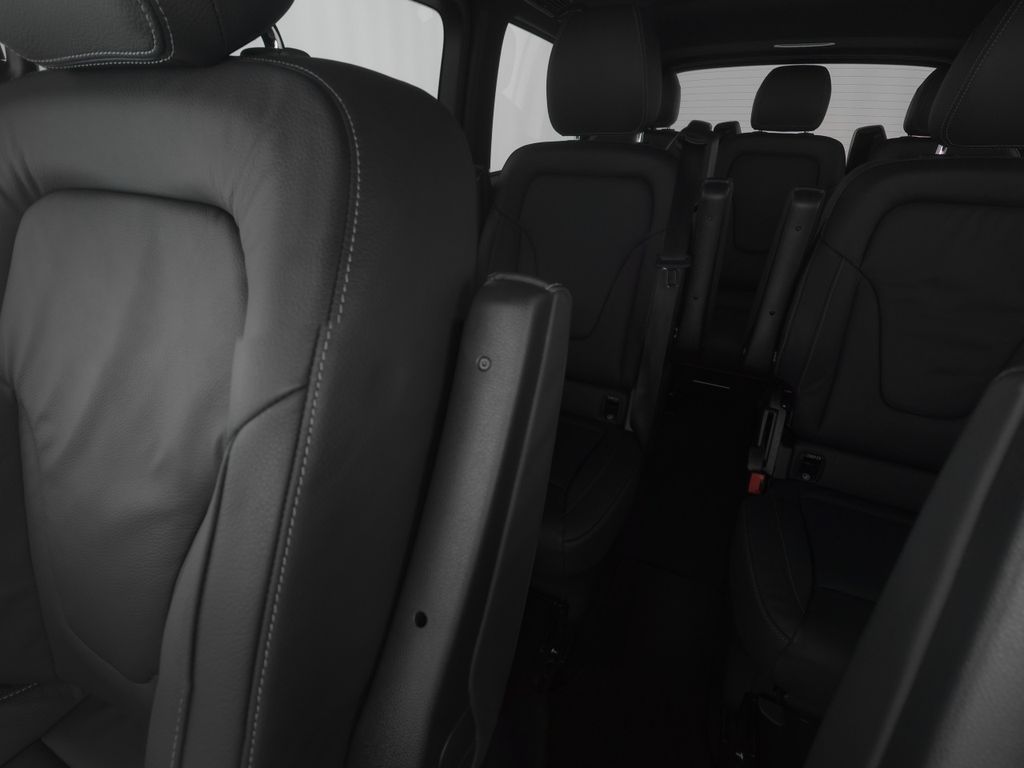 Mercedes-Benz V 250 2024 г. Чёрный, пробег 17472 км