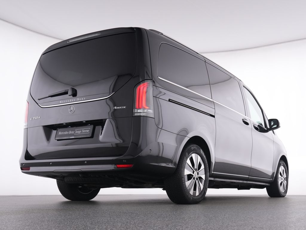 Mercedes-Benz V 250 2024 г. Чёрный, пробег 17472 км
