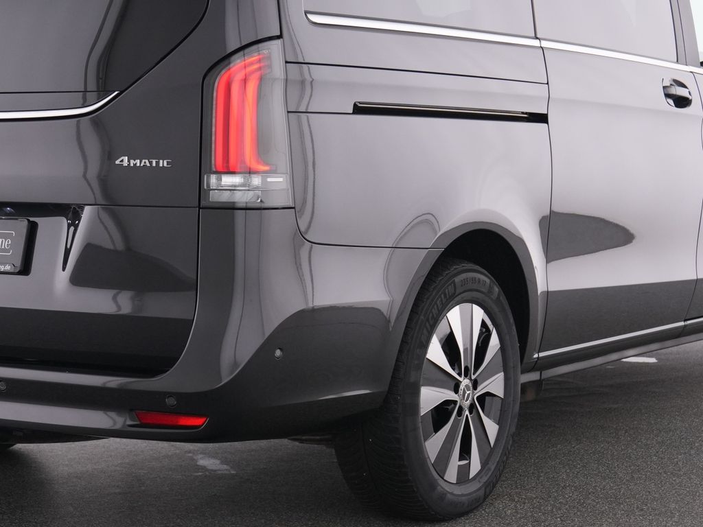 Mercedes-Benz V 250 2024 г. Серый, пробег 18544 км