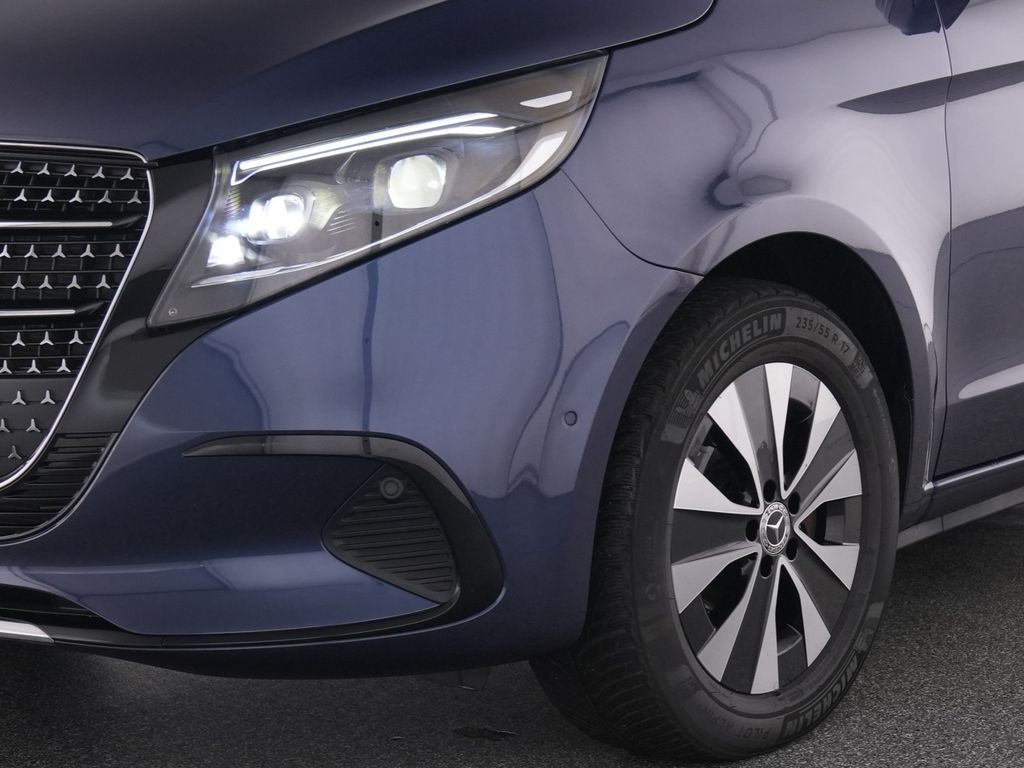 Mercedes-Benz V 300 2024 г. Синий, пробег 18151 км