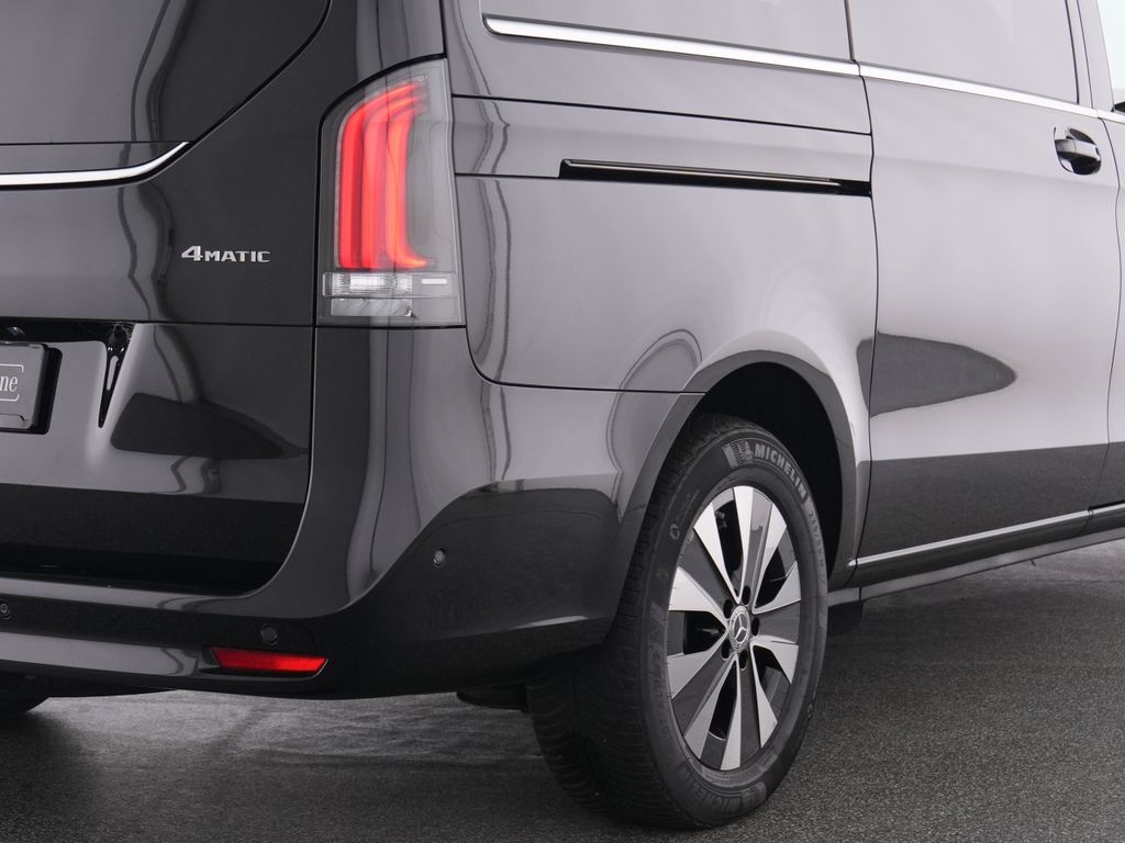 Mercedes-Benz V 250 2025 г. Чёрный, пробег 30083 км