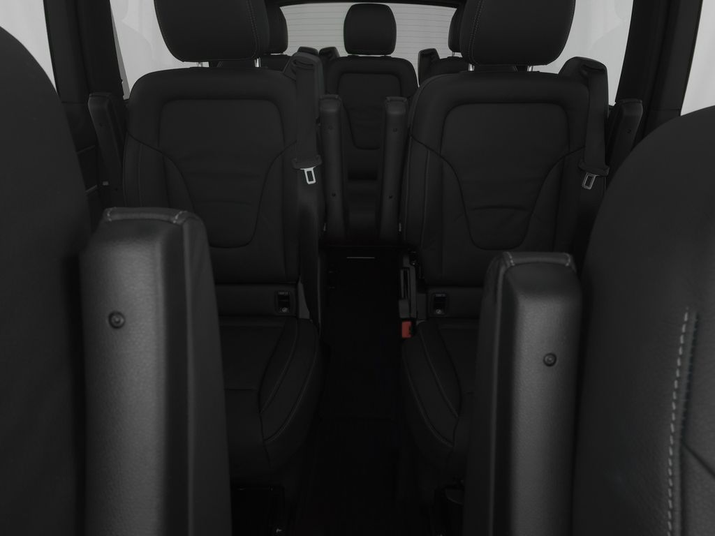Mercedes-Benz V 300 2025 г. Чёрный, пробег 20101 км