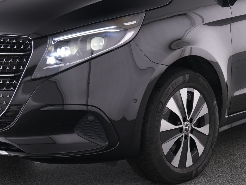 Mercedes-Benz V 300 2024 г. Чёрный, пробег 29290 км