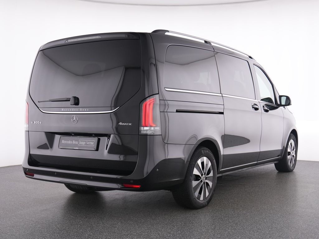Mercedes-Benz V 300 2024 г. Чёрный, пробег 28730 км
