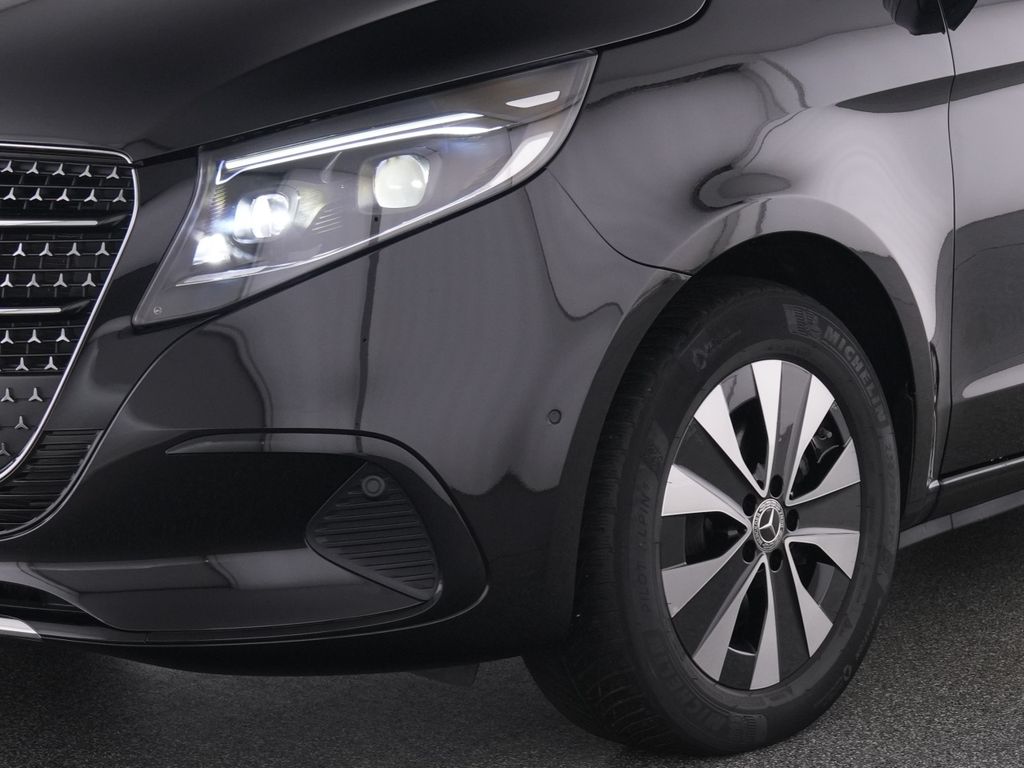 Mercedes-Benz V 300 2024 г. Чёрный, пробег 28730 км