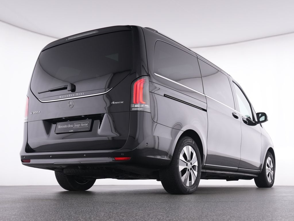 Mercedes-Benz V 300 2025 г. Чёрный, пробег 22738 км