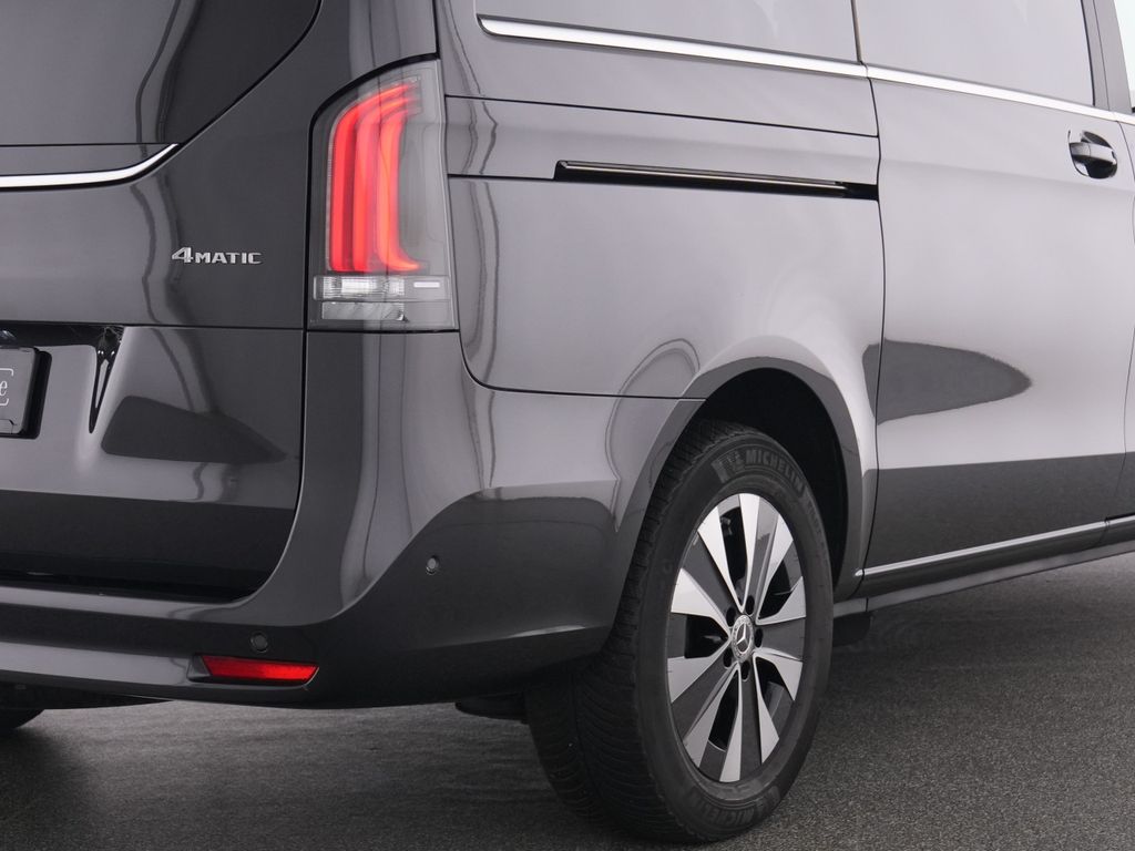 Mercedes-Benz V 250 2025 г. Серый, пробег 23986 км