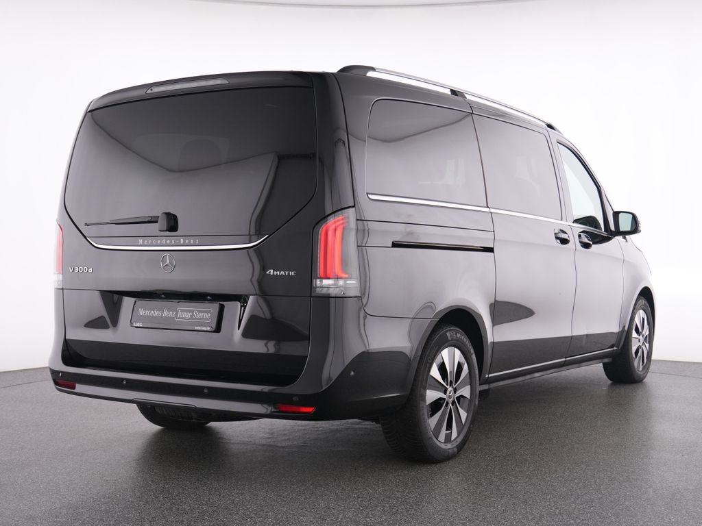 Mercedes-Benz V 300 2024 г. Чёрный, пробег 26416 км