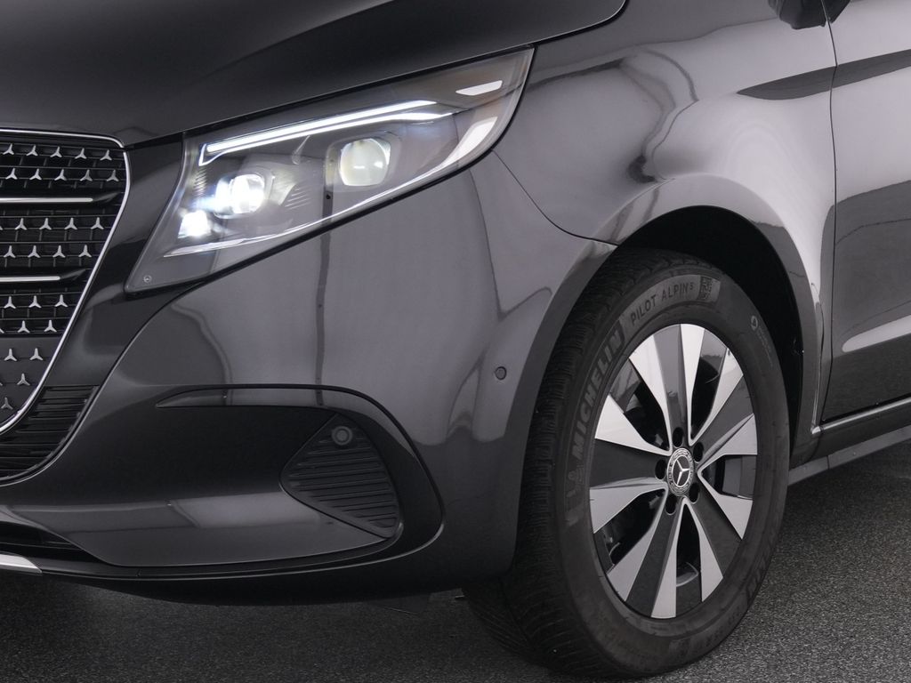 Mercedes-Benz V 250 2025 г. Серый, пробег 13829 км