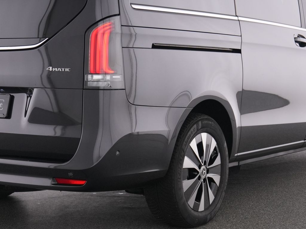Mercedes-Benz V 250 2025 г. Серый, пробег 13829 км