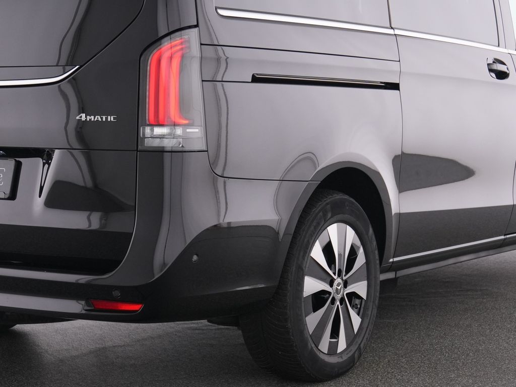 Mercedes-Benz V 250 2025 г. Чёрный, пробег 27715 км