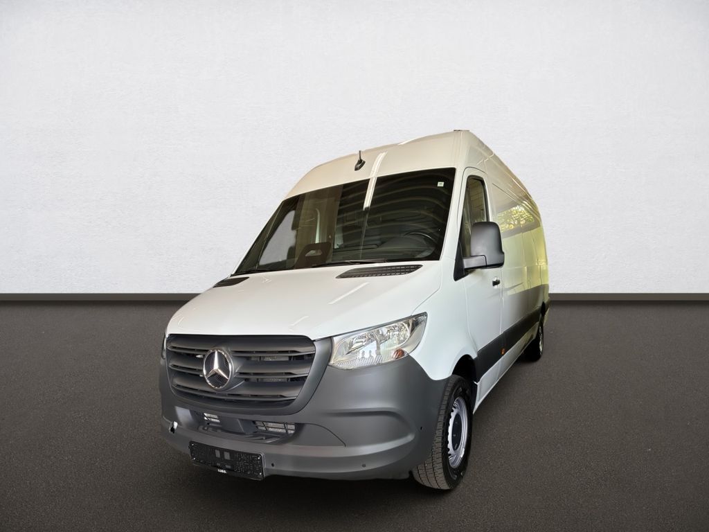 Mercedes-Benz SPRINTER 2025 г. Белый, пробег 52828 км